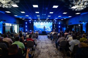 68-250605-135624-corporativna-fotografia-e1750070665280-300x200